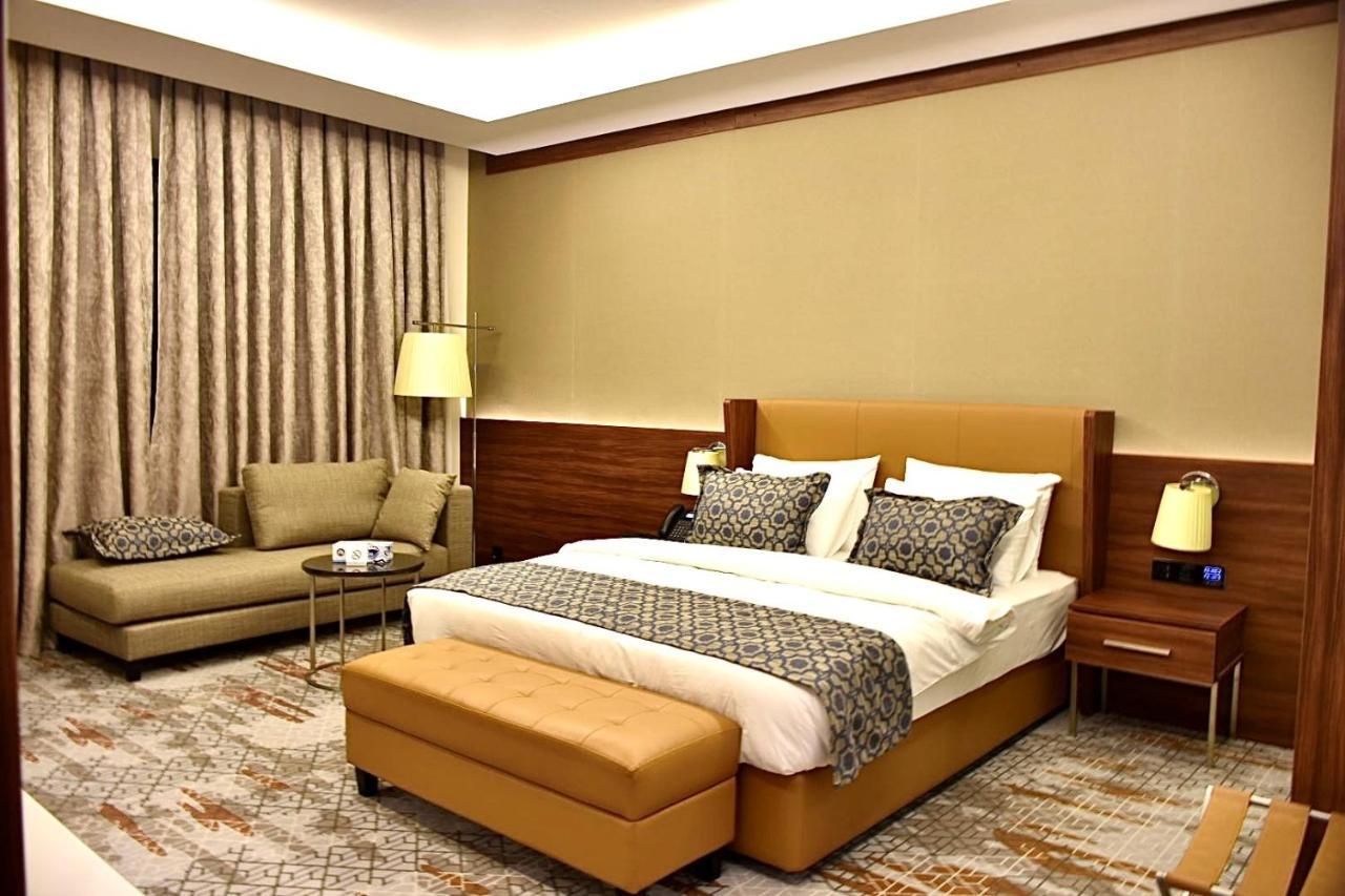 Royal Vista Hotel ‘Ibrī Kültér fotó