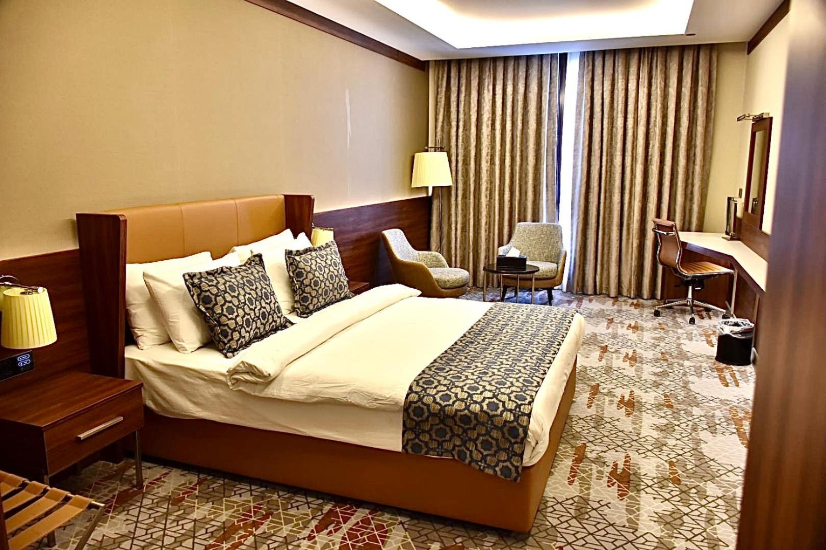 Royal Vista Hotel ‘Ibrī Kültér fotó