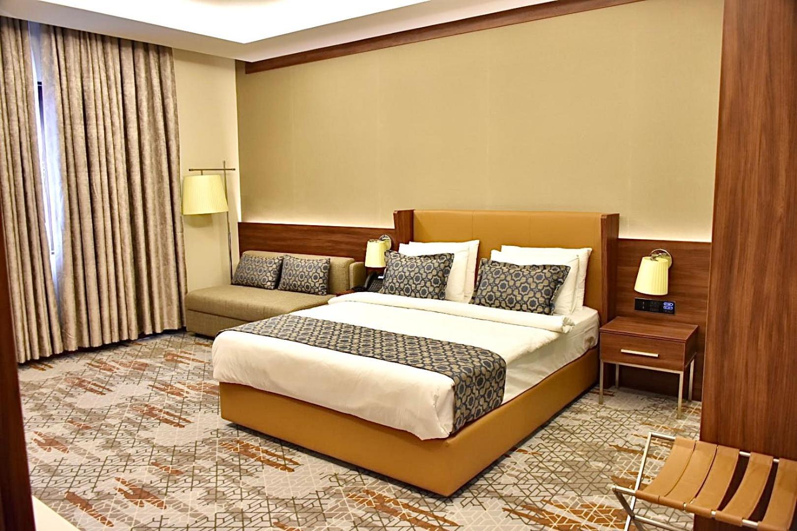 Royal Vista Hotel ‘Ibrī Kültér fotó