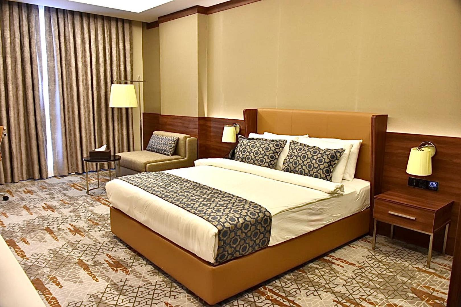 Royal Vista Hotel ‘Ibrī Kültér fotó