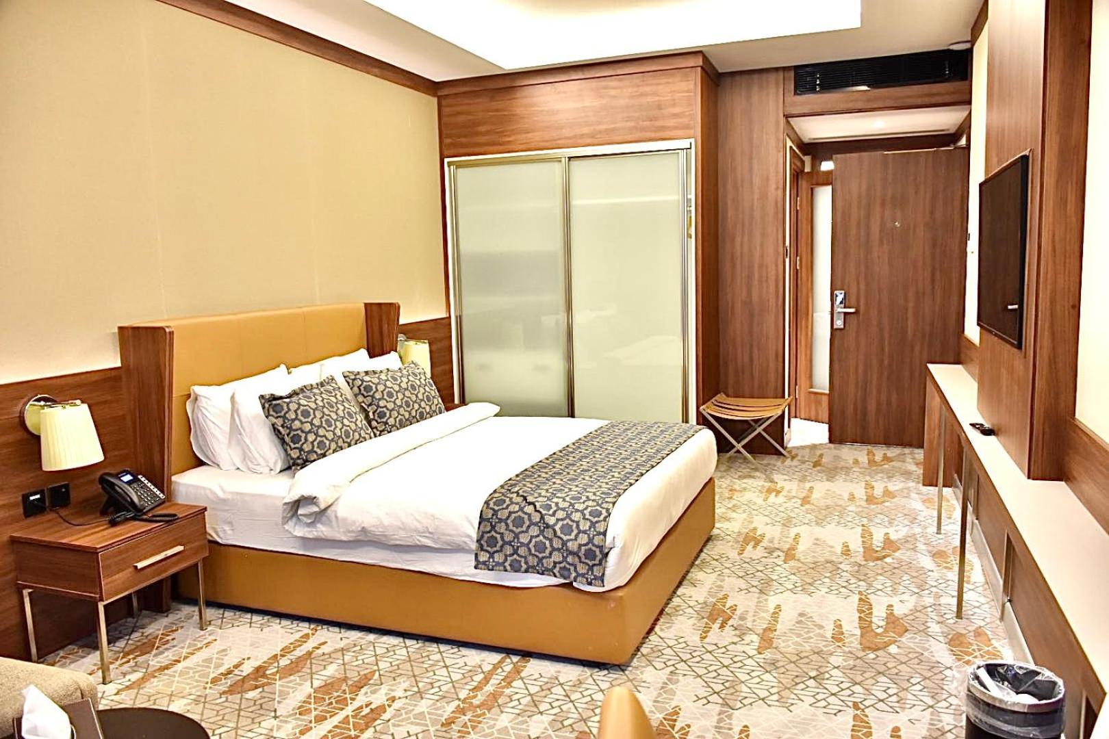Royal Vista Hotel ‘Ibrī Kültér fotó