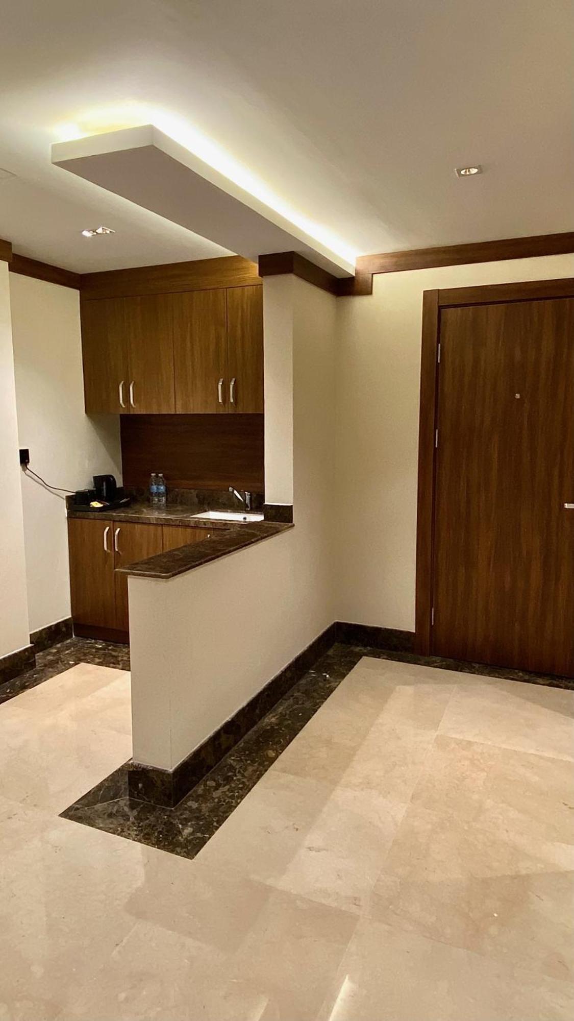 Royal Vista Hotel ‘Ibrī Kültér fotó